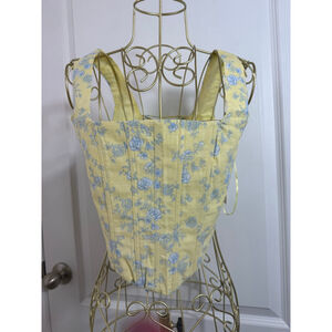 Women's yllw Yellow & Blue Floral Lace-Up Crop Top S
